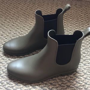 Chelsea rain boots